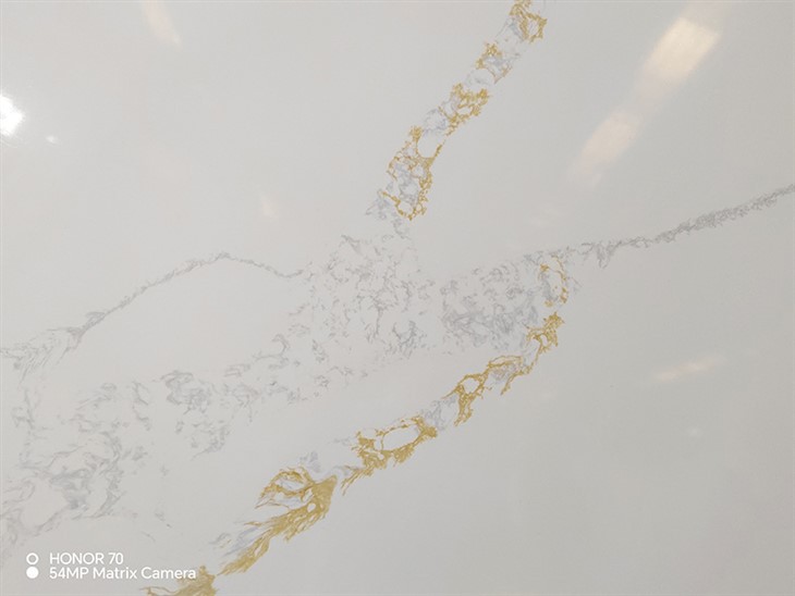 Calacatta Storm Gold Quartz (4)